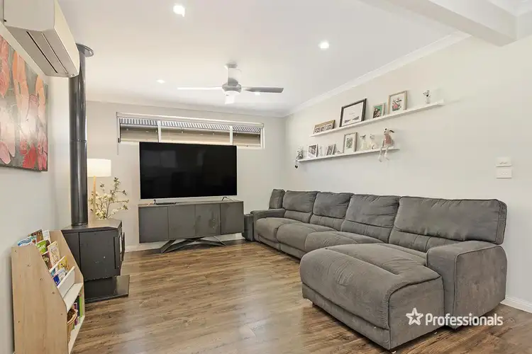 Third view of Homely house listing, 53 McIntyre Street, Hamilton VIC 3300