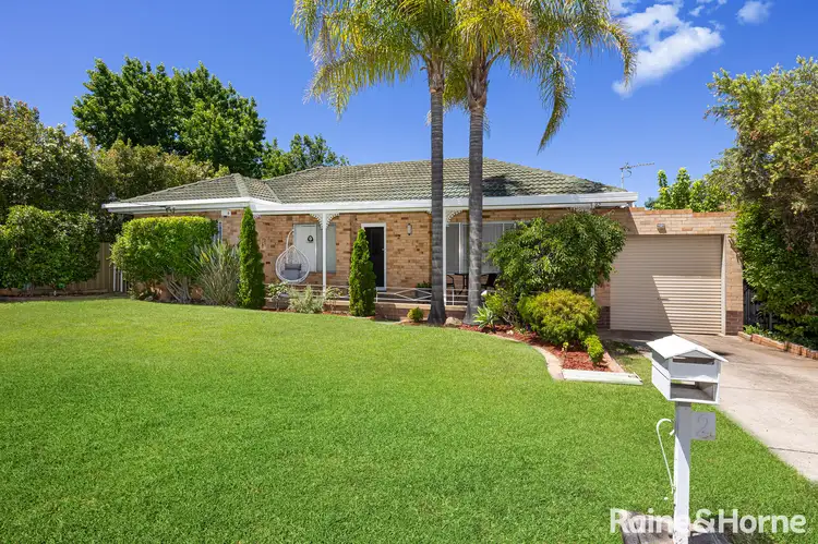 2 Acacia Street, Kooringal NSW 2650