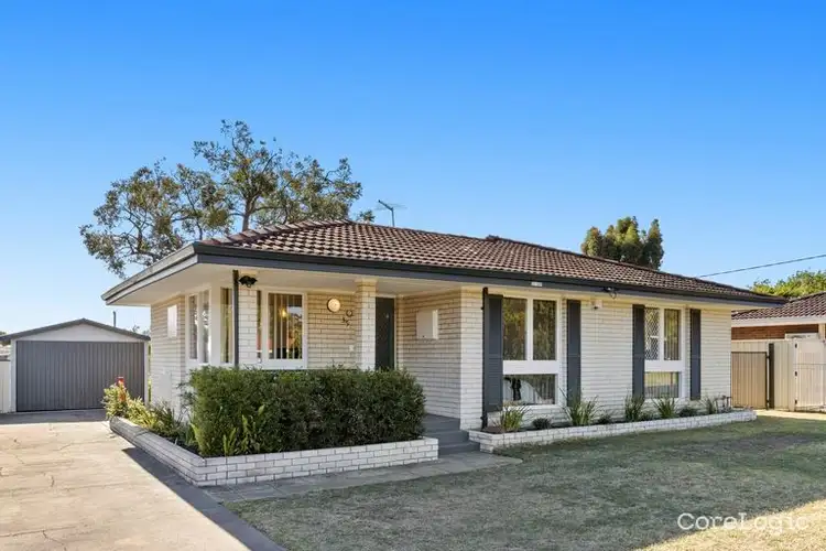 35 Golders Way, Girrawheen WA 6064