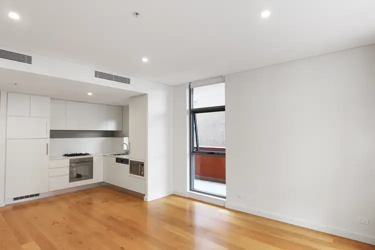 3 Mooltan Ave