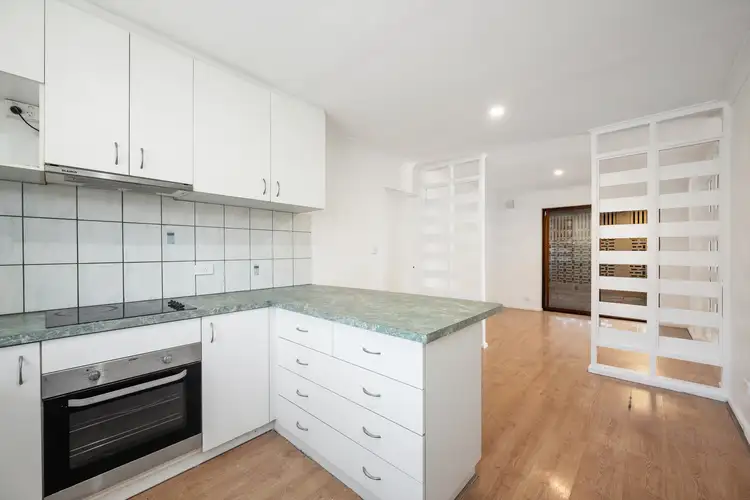136 Berehaven Avenue, Thornlie WA 6108