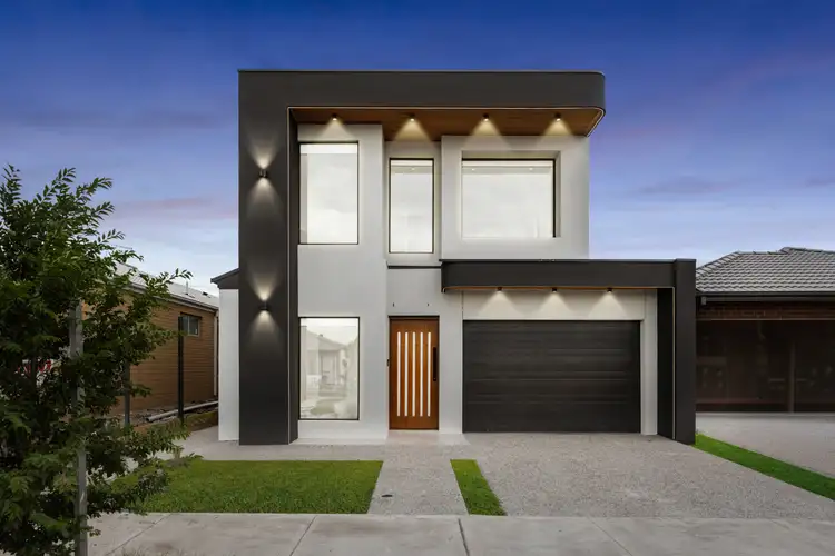8 Moscato Street
