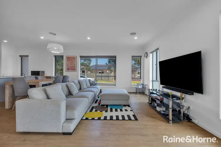 Sixth view of Homely house listing, 50 Cassinia Circuit, Tarneit VIC 3029