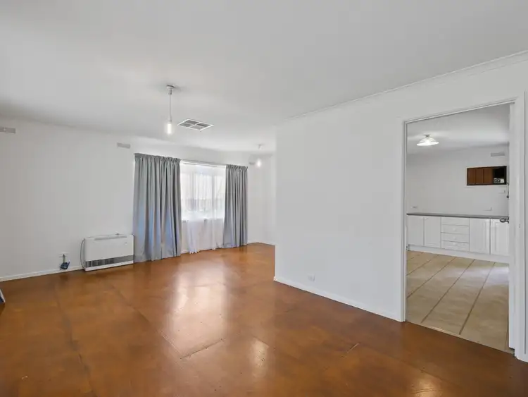 Second view of Homely house listing, 39 Goolagar Crescent, Springdale Heights NSW 2641