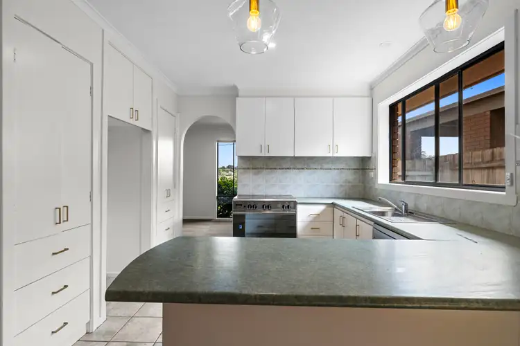 Fourth view of Homely house listing, 8 Valley View Crescent, Leongatha VIC 3953