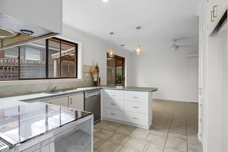 Sixth view of Homely house listing, 8 Valley View Crescent, Leongatha VIC 3953