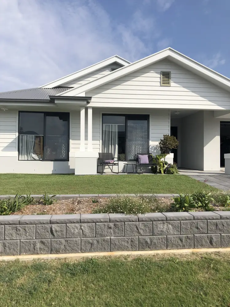39 Todman Crescent