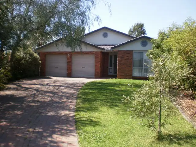 7 Loane Place