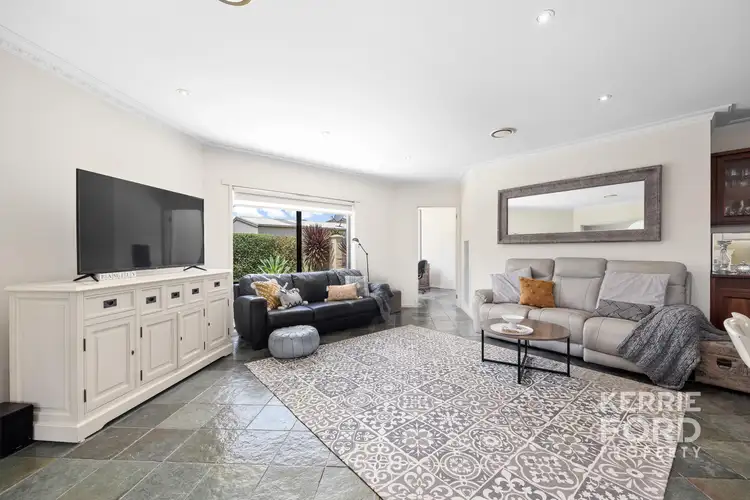 Sixth view of Homely house listing, 2 Chisholm Court, Traralgon VIC 3844
