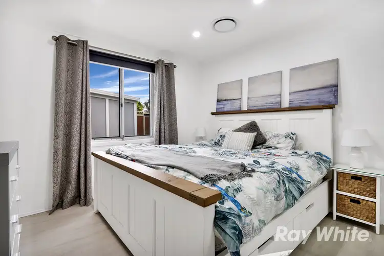 Fourth view of Homely house listing, 5 Julie Crescent, St Clair NSW 2759