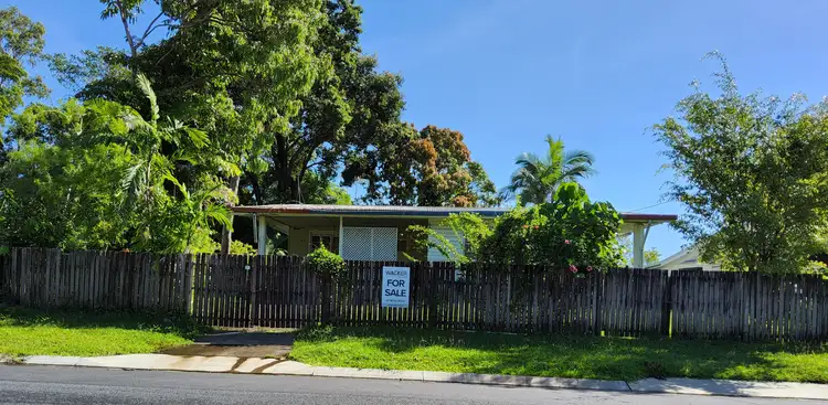 64 Hayward Street, Mooroobool QLD 4870