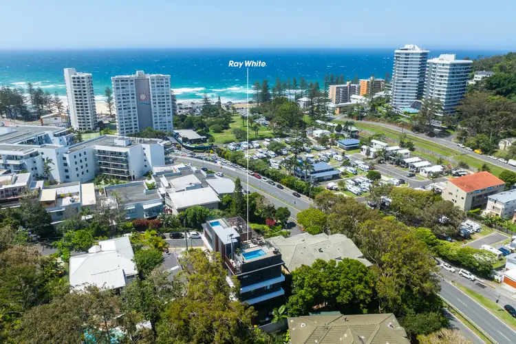 1/4 Brake Street, Burleigh Heads QLD 4220