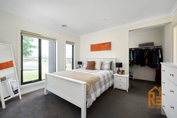 Second view of Homely house listing, 21 Cyathea Street, Drouin VIC 3818