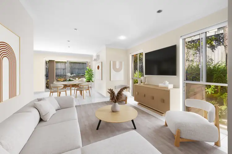 2/49 Springwood Avenue, Pacific Pines QLD 4211