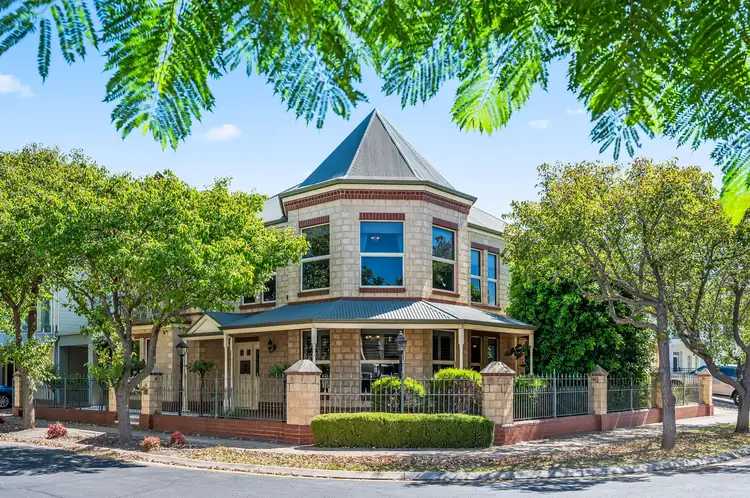 15 Lakeside Close, Mawson Lakes SA 5095