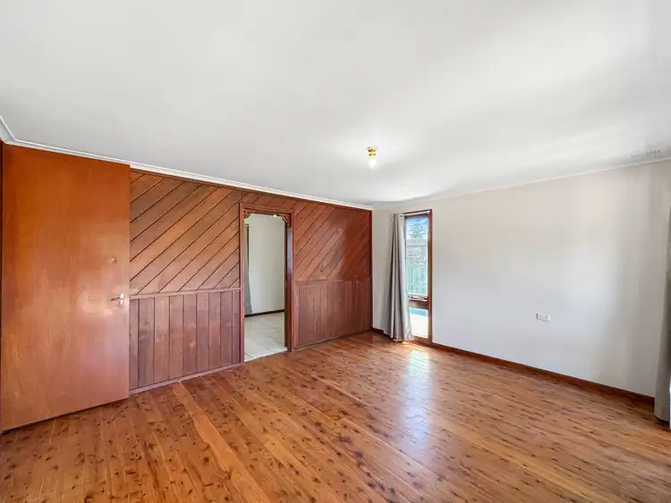 Second view of Homely house listing, 6 Mianga Crescent, Unanderra NSW 2526