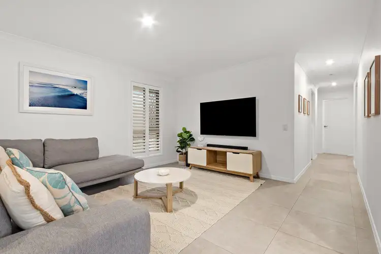 Second view of Homely house listing, 8 Pascali Court, Varsity Lakes QLD 4227