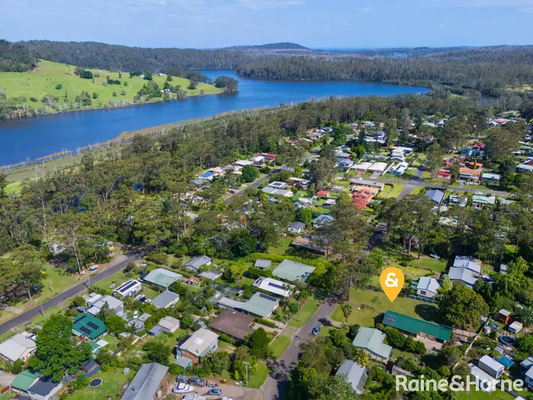 11 Wattle Street, Fishermans Paradise NSW 2539