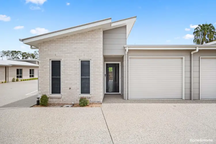 8/15 Shell Street, Urangan QLD 4655