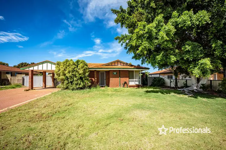 10 Mullian Way, Waggrakine WA 6530