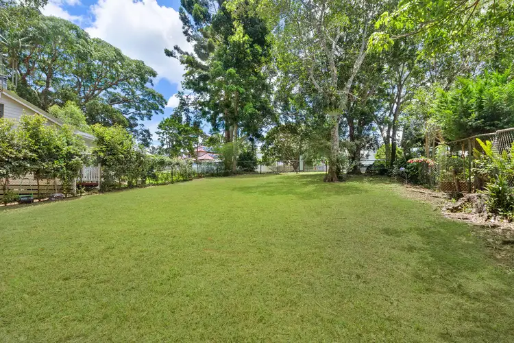 11 Wongawallan Road, Tamborine Mountain QLD 4272