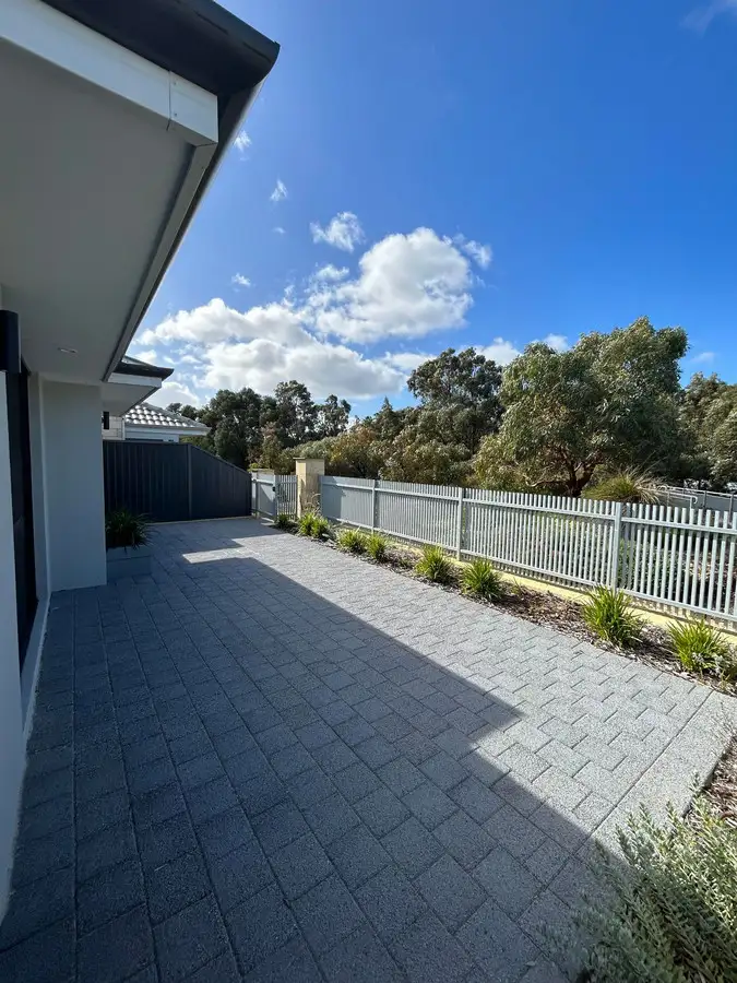 13 Starcke Lane