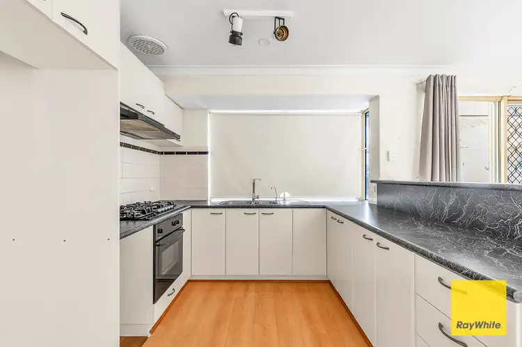 20 Discovery Drive, Thornlie WA 6108