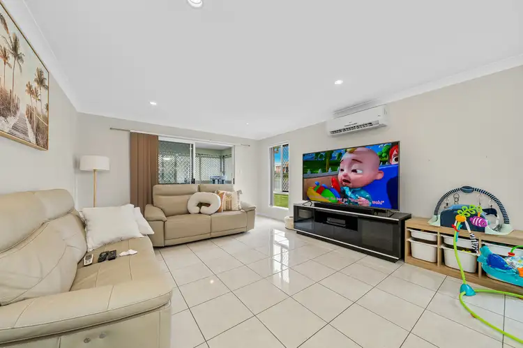 52 Mcveigh Street, Pimpama QLD 4209