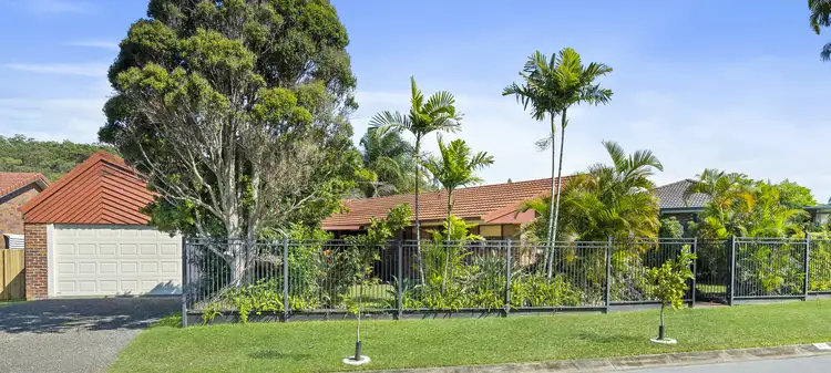 16 Risdon St, Carindale QLD 4152
