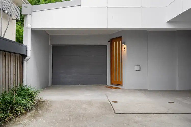 Third view of Homely townhouse listing, 5/333 Riding Road, Balmoral QLD 4171