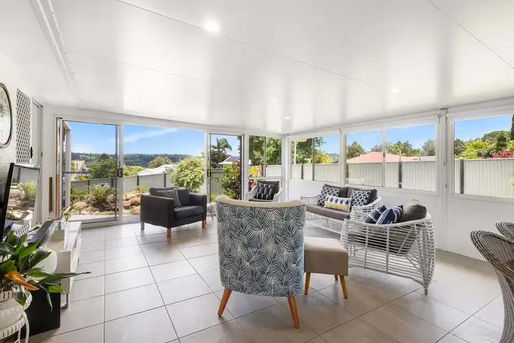 1 Cade Avenue, Tamborine Mountain QLD 4272