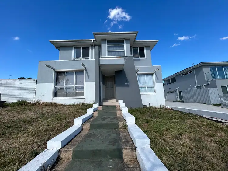 686 Pascoe Vale Rd
