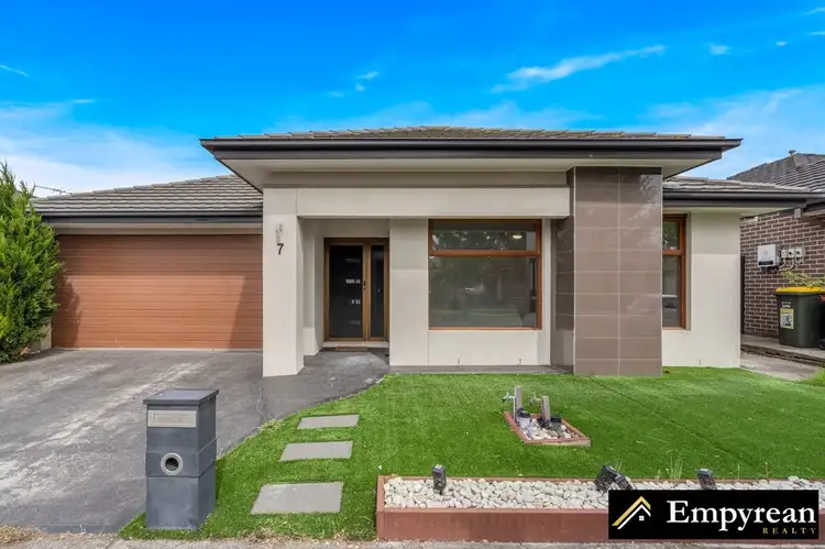 7 Tamarin Street