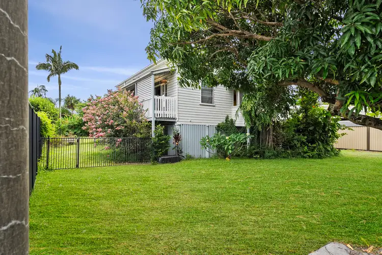 8-10 BOUNDARY STREET, Currumbin Waters QLD 4223