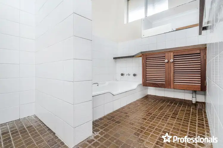 Fourth view of Homely unit listing, 3/54 Eastward Road, Rangeway WA 6530
