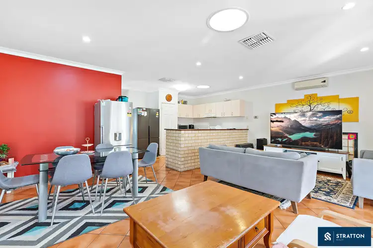 2/69 Mallard Way, Cannington WA 6107