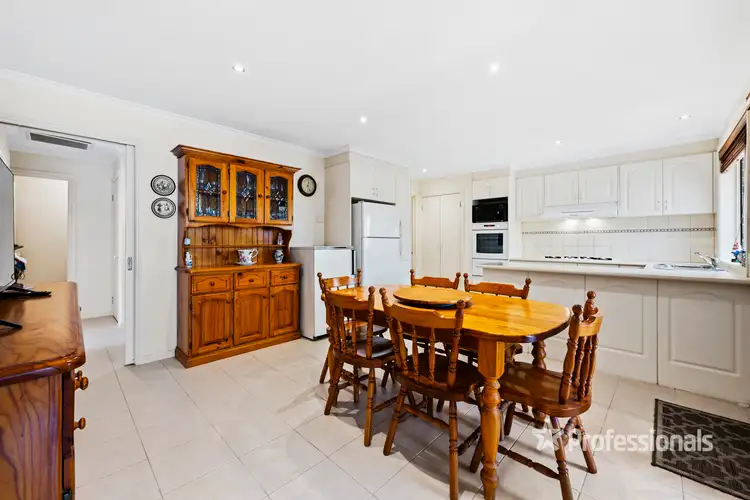 Fourth view of Homely unit listing, 2/174 Derrimut Road, Hoppers Crossing VIC 3029