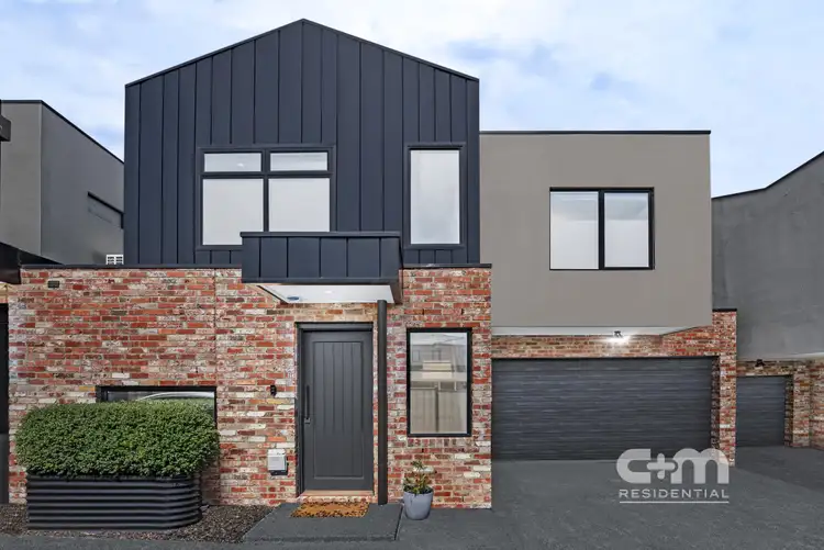 Main view of Homely townhouse listing, 2/40 Loongana Avenue, Glenroy VIC 3046