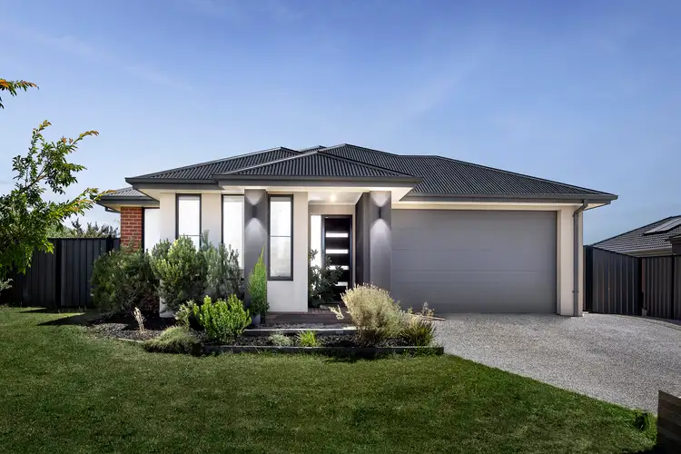 28 Triandra Avenue, Romsey VIC 3434