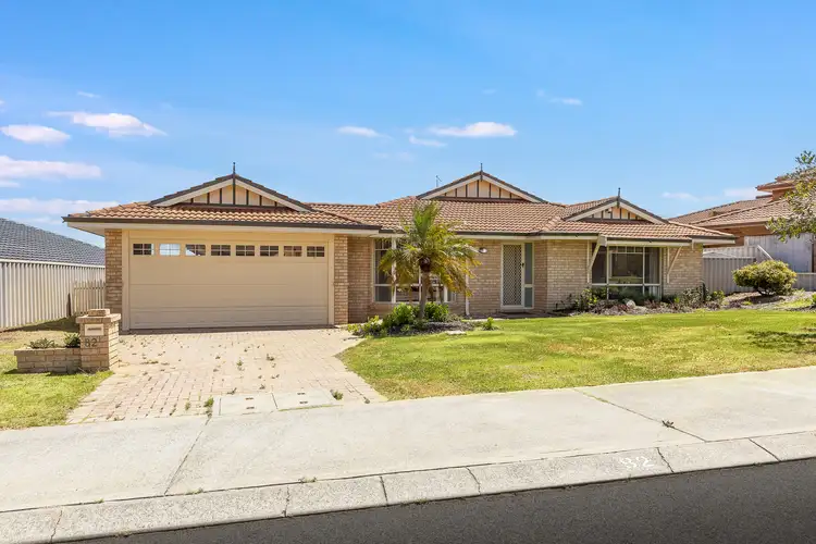 82 Ronsard Drive, San Remo WA 6210
