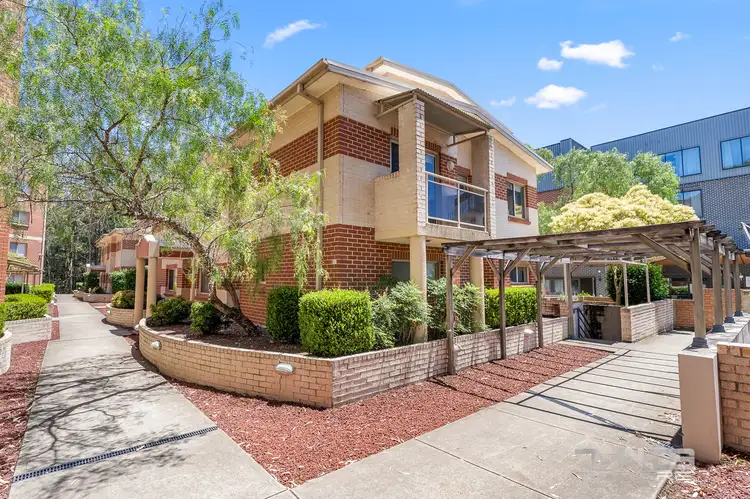 Main view of Homely unit listing, 3/2 Wentworth Avenue, Toongabbie NSW 2146