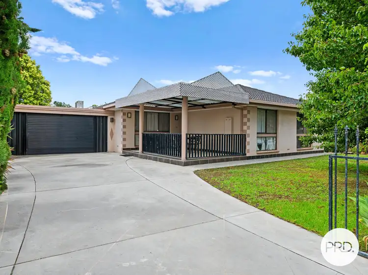 9 Sarsfield Street