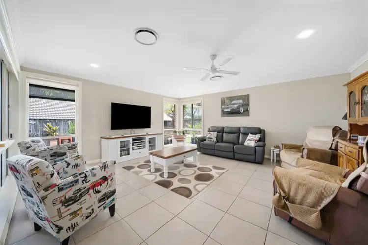 Third view of Homely house listing, 5 Kindlebark Close, Claremont Meadows NSW 2747