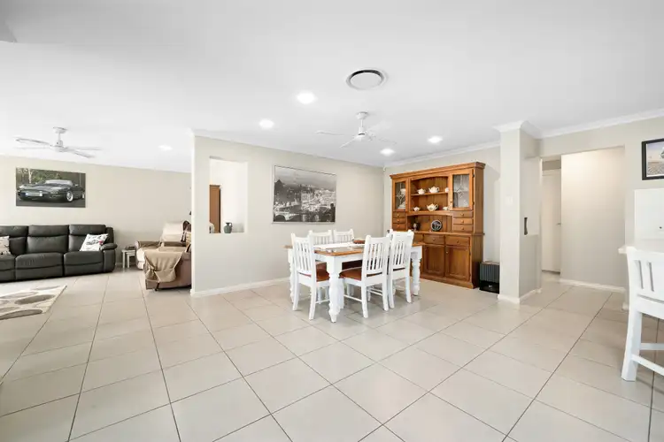 Sixth view of Homely house listing, 5 Kindlebark Close, Claremont Meadows NSW 2747