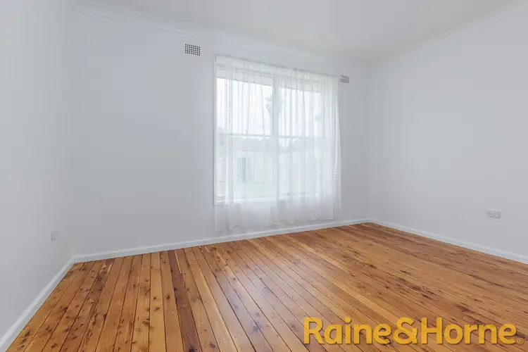Fifth view of Homely house listing, 18 Second Avenue, Narromine NSW 2821