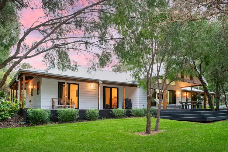 11 Eagle Bay-Meelup Road