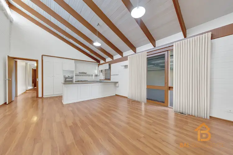74 STATION RD, Melton South VIC 3338
