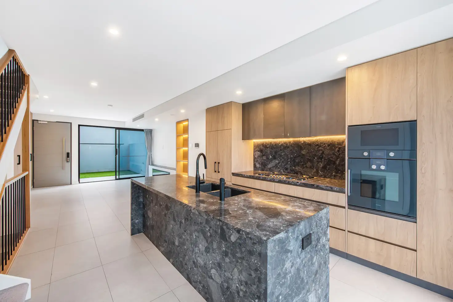 Main view of Homely townhouse listing, 17/8 Milner Road, Artarmon NSW 2064