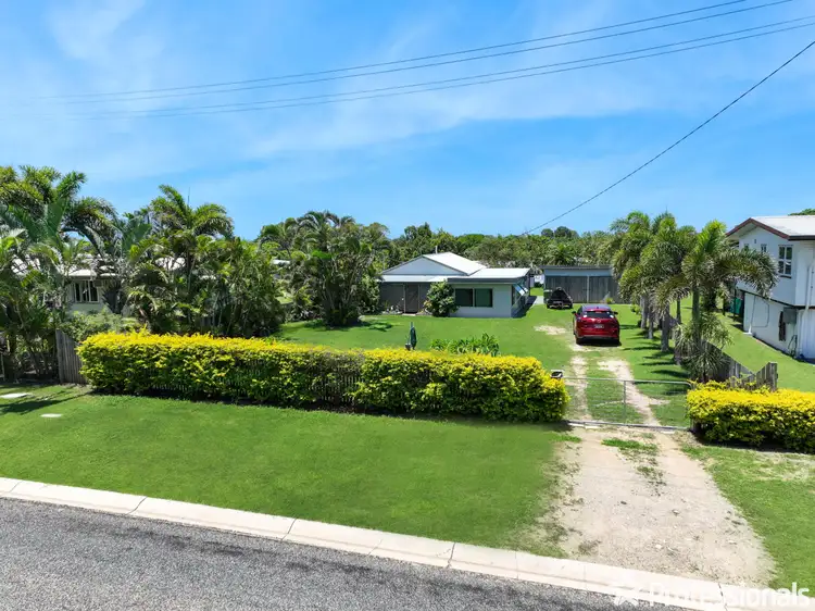 10 Rosshall Street, Bowen QLD 4805