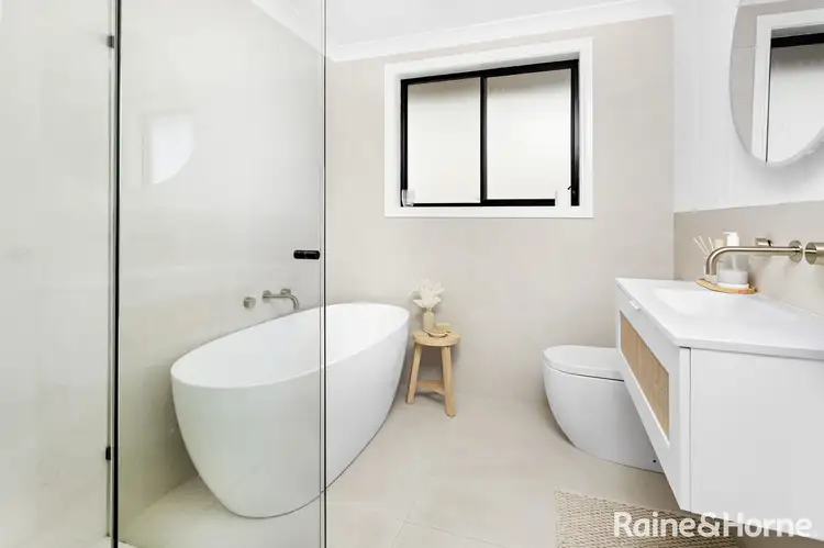 Sixth view of Homely house listing, 2/2 Yarle Crescent, Flinders NSW 2529